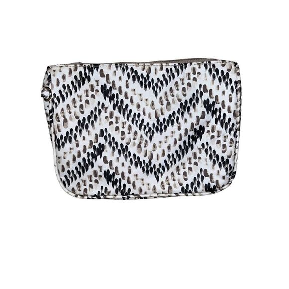 Thirty-One Hello Happy Cosmetic Bag 4 Pc Set Raindrop Chevron Purse Nail Files - Picture 3 of 8